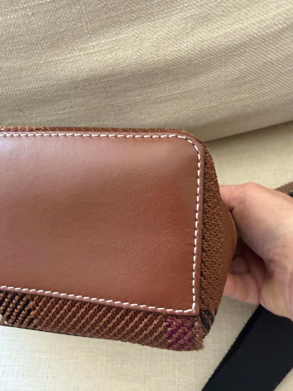 Burberry Checked Brown Crossbody Shoulder Bag with Black Strap - Picture 4 of 10